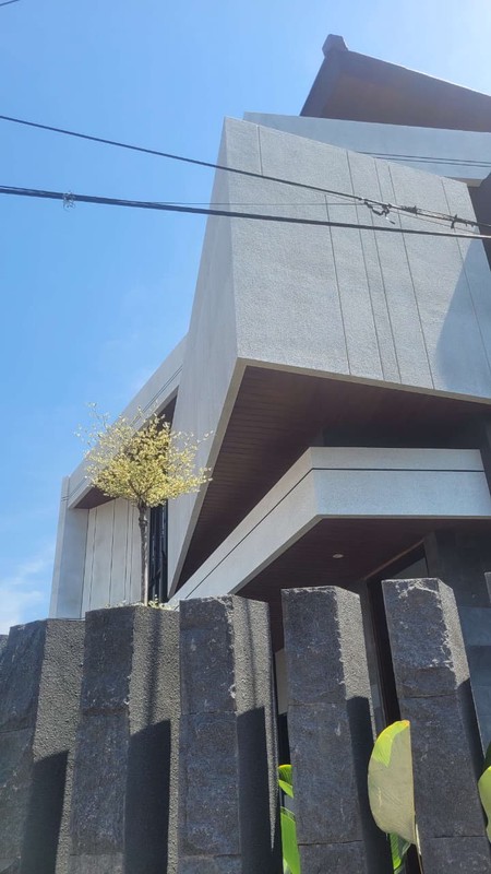 Dijual Rumah di Manyar Indah Luas Siap Huni