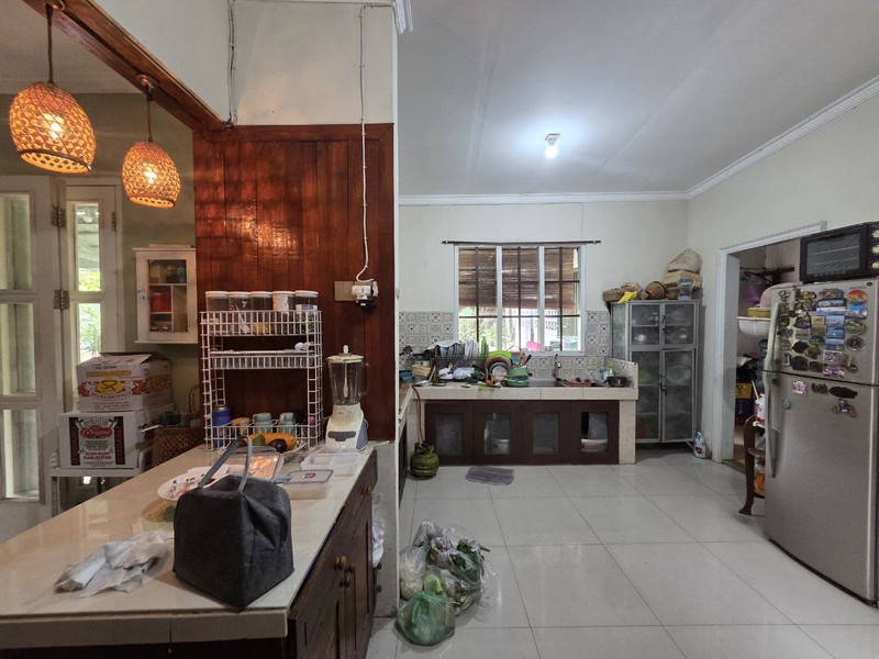 Rumah Commercial Raya Tenggilis dekat Kampus Ubaya Surabaya 