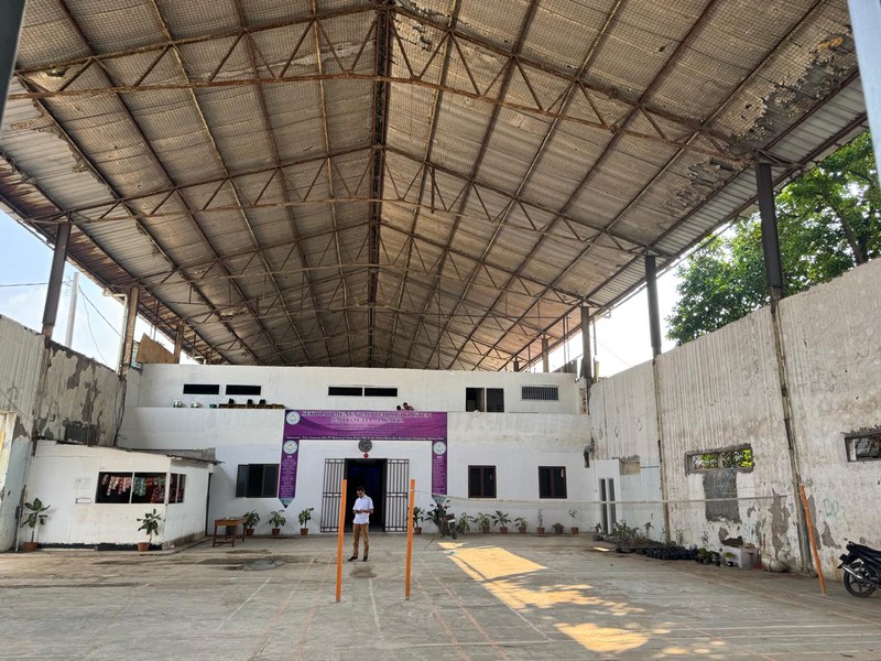 Gudang Cocok untuk Pabrik Industri atau pergudangan di Jl. Daan Mogot Batu Ceper 