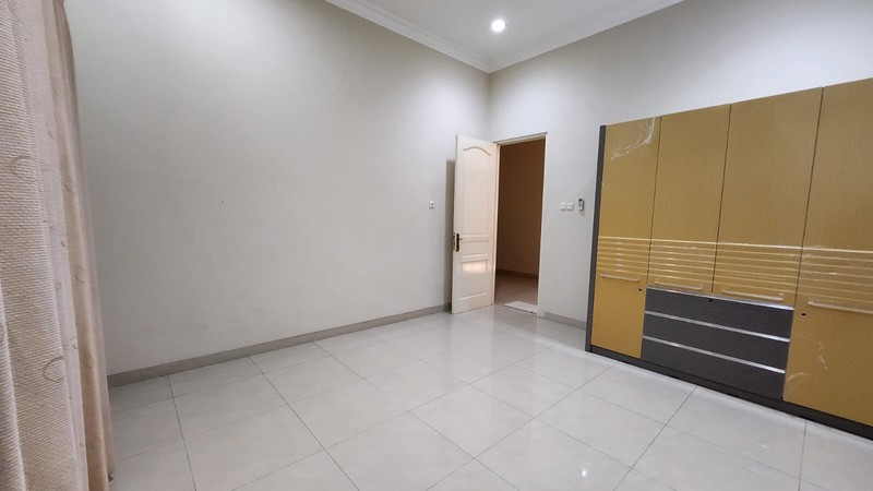 Jual Rumah Villa Bukit Regensi VBR III Pakuwon Indah Surabaya Barat 