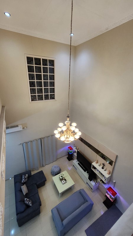 Jual Rumah Villa Bukit Regensi VBR III Pakuwon Indah Surabaya Barat 