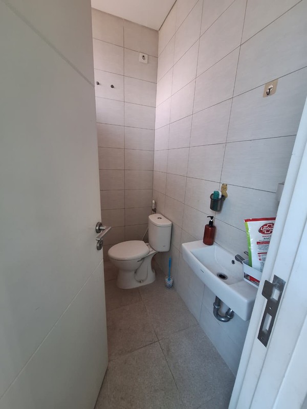 Dijual Rumah Minimalis - North West Lake