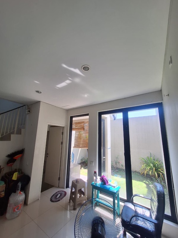 Dijual Rumah Minimalis - North West Lake