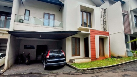Dijual Cepat! Rumah SHM di Jakarta Selatan | 3+1 KT 3+1 KM | Carport 2 Mobil | Siap Huni