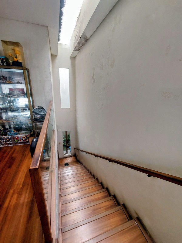 Dijual Cepat! Rumah SHM di Jakarta Selatan | 3+1 KT 3+1 KM | Carport 2 Mobil | Siap Huni