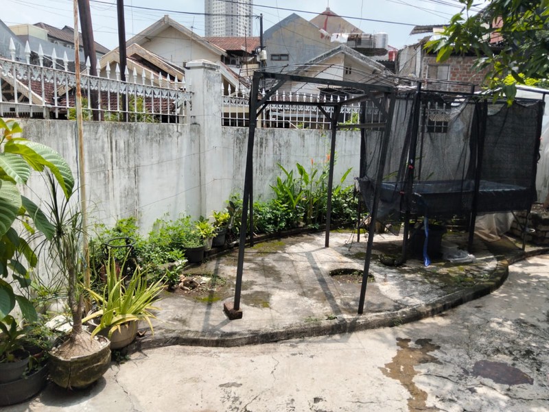 Jual Rumah Hook Wisma Permai 