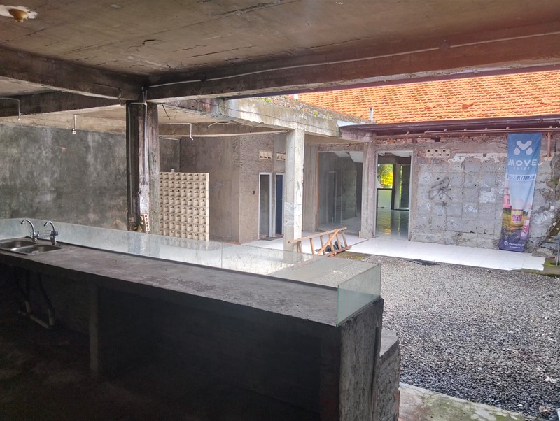 Di sewakan Rumah Usaha Strategis Raya Rungkut Asri Utara Surabaya Timur