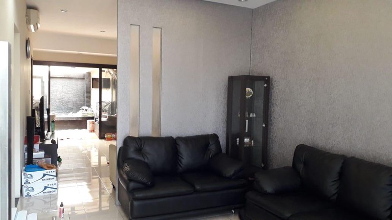 Rumah SHM Nginden Intan Surabaya LT 210 m²