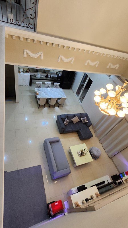 Jual Rumah Villa Bukit Regensi VBR III Pakuwon Indah Surabaya Barat