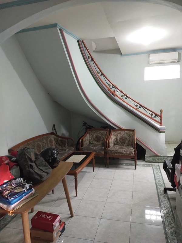 Rumah dan Kontrakan 10 Unit di daerah Jakasampurna, Bekasi Barat. Cocok untuk Bisnis Jangka Panjang.