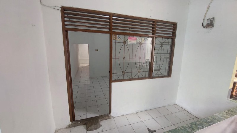 Rumah dan Kontrakan 10 Unit di daerah Jakasampurna, Bekasi Barat. Cocok untuk Bisnis Jangka Panjang.