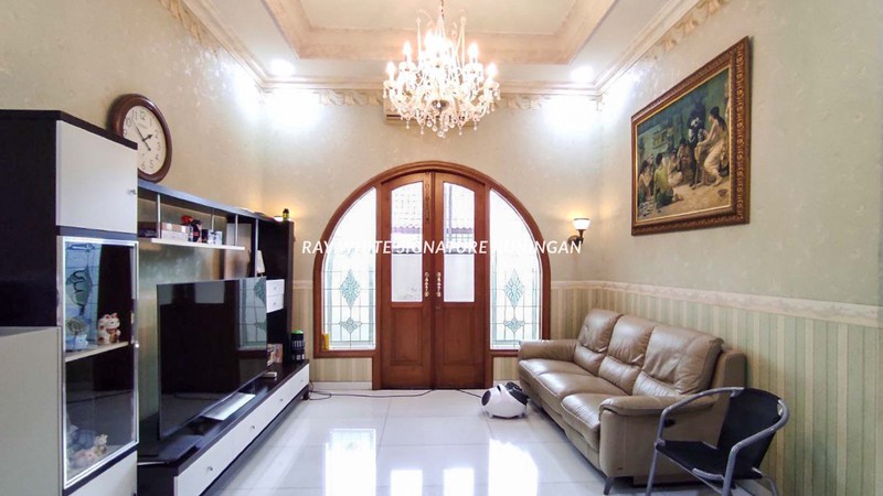 Rumah Mewah di Komplek Peruri Dekat Kawasan Premium Permata Hijau