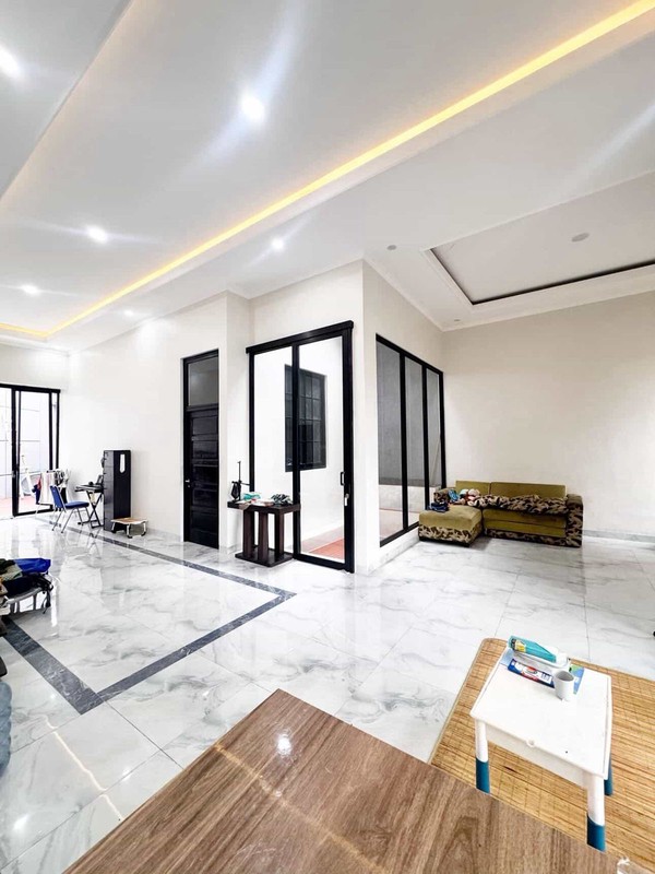 Rumah Strategis di Villa Melati Mas Serpong