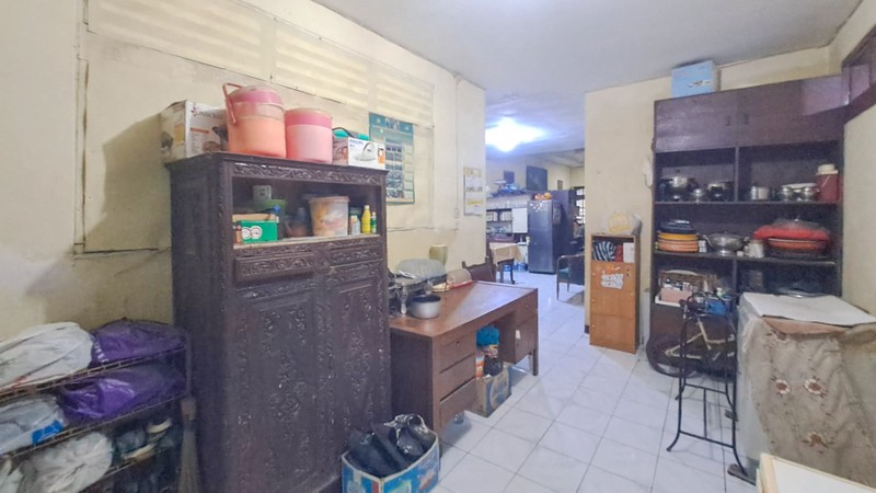 Rumah Klasik di Kebon Kacang Tanah Abang dekat GI Thamrin Menteng