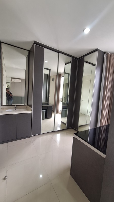 DISEWAKAN RUMAH FULL FURNISHED NORTH WEST LAKE CITRALAND