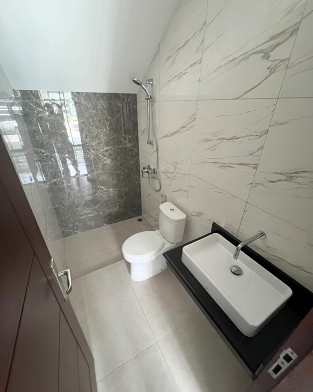 Rumah Dijual Baru Citraland Woodland Surabaya Barat