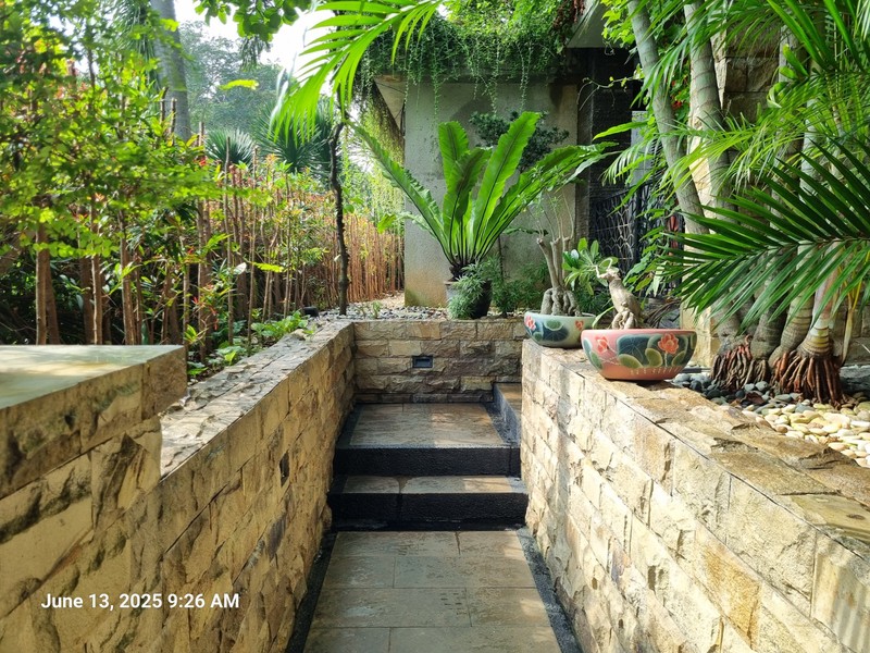 Rumah Mewah dengan Pool Kebayoran Heights Bintaro - LT 340 m²