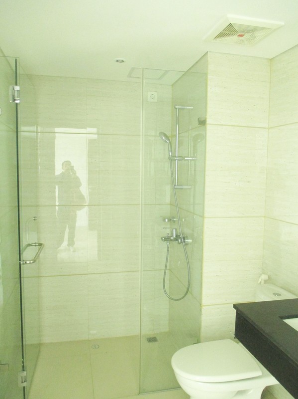 DiJual rugi, dijual dibawah harga beli, siapa cepat akan dapat. SOHO Apartemen Brooklyn Alam Sutera Tangerang Selatan dengan luas semigross 81,04 m2.