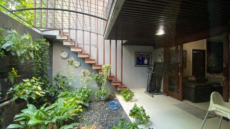Rumah MEWAH, Siap Huni, dan Hunian Nyaman di Taman Senayan, Bintaro Sektor 9.