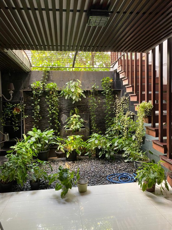 Rumah MEWAH, Siap Huni, dan Hunian Nyaman di Taman Senayan, Bintaro Sektor 9.