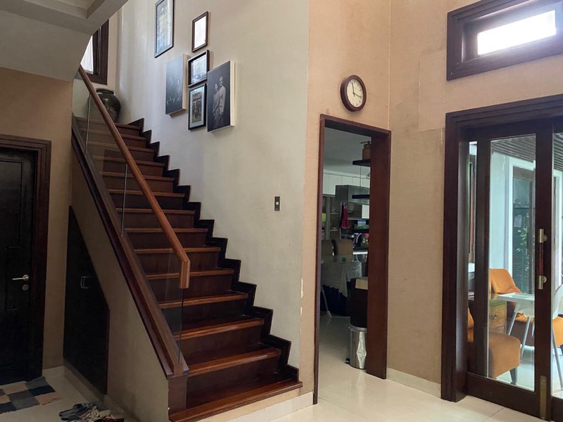 Rumah MEWAH, Siap Huni, dan Hunian Nyaman di Taman Senayan, Bintaro Sektor 9.