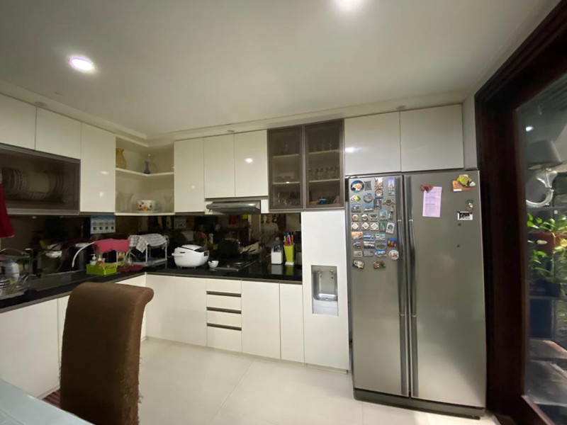 Rumah MEWAH, Siap Huni, dan Hunian Nyaman di Taman Senayan, Bintaro Sektor 9.