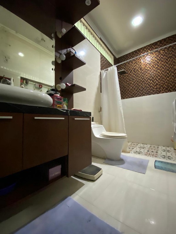 Rumah MEWAH, Siap Huni, dan Hunian Nyaman di Taman Senayan, Bintaro Sektor 9.