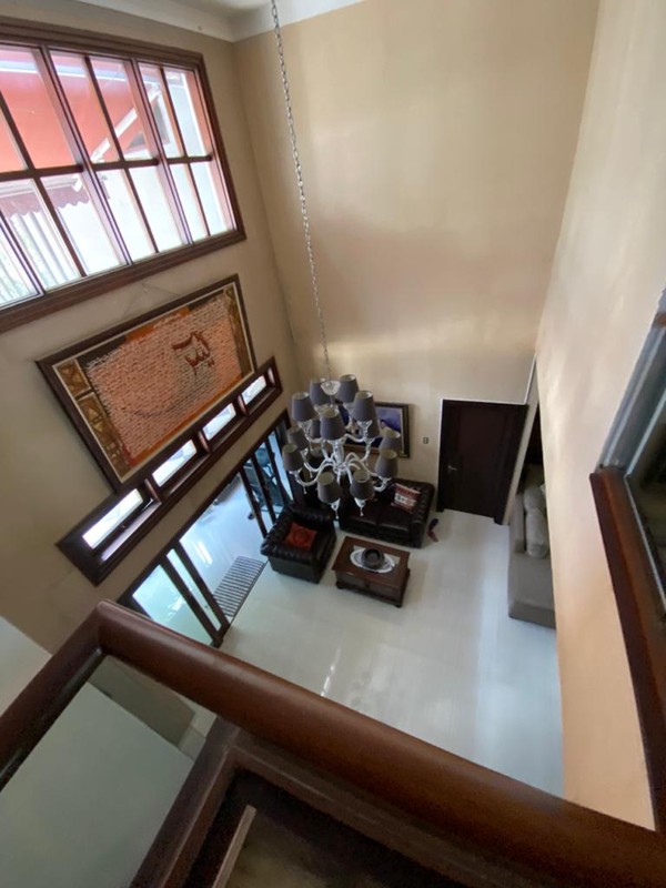 Rumah MEWAH, Siap Huni, dan Hunian Nyaman di Taman Senayan, Bintaro Sektor 9.