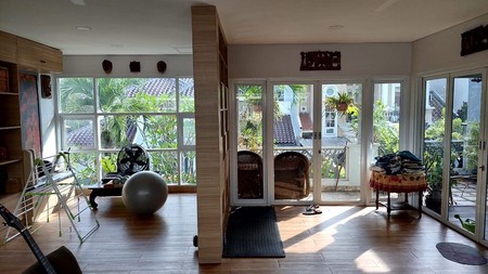 Rumah 2 Lantai Nyaman & Modern untuk Keluarga di Puri Bintaro Tangerang Selatan