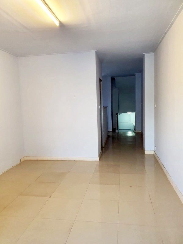 Ruko di Raya Diponegoro Surabaya Pusat, 4 Lantai, Strategis, Siap Pakai