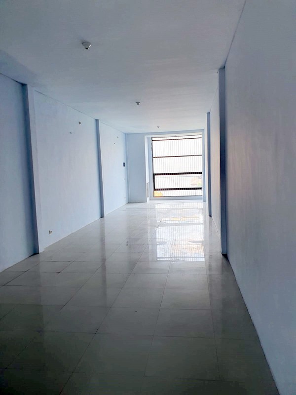 Ruko di Raya Diponegoro Surabaya Pusat, 4 Lantai, Strategis, Siap Pakai