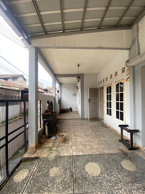 Dijual Rumah Posisi Hoek Lokasi Strategis Di Jl. Cendrawasih Raya, Bintara, Kota Bekasi