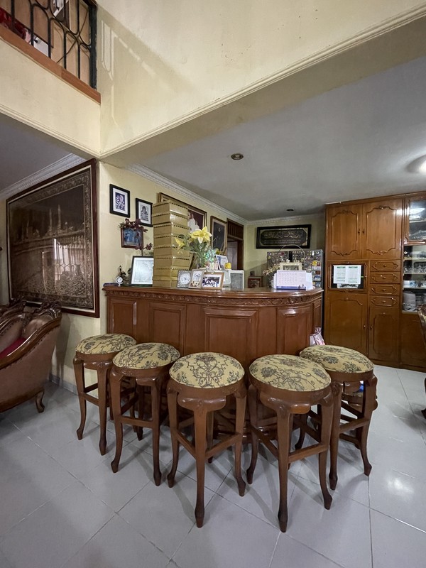 Dijual Rumah Hook 2 Lantai di Anggrek Rosliana Kemanggisan 