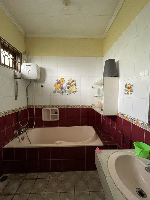 Dijual Rumah Hook 2 Lantai di Anggrek Rosliana Kemanggisan 