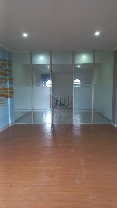 RUKO di Lokasi sangat strategis dengan traffic sangat tinggi