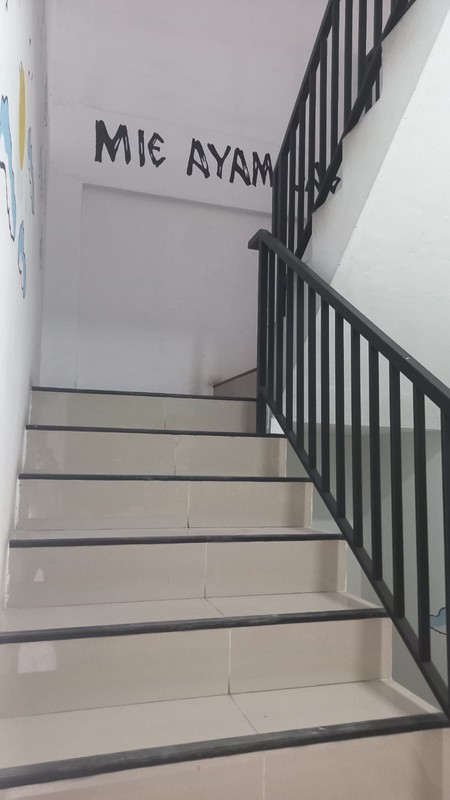 RUKO di Lokasi sangat strategis dengan traffic sangat tinggi