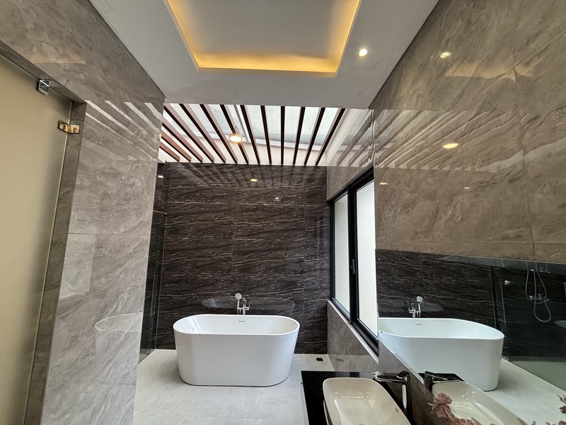  Rumah Atherton 3 Lantai di Kota Wisata 