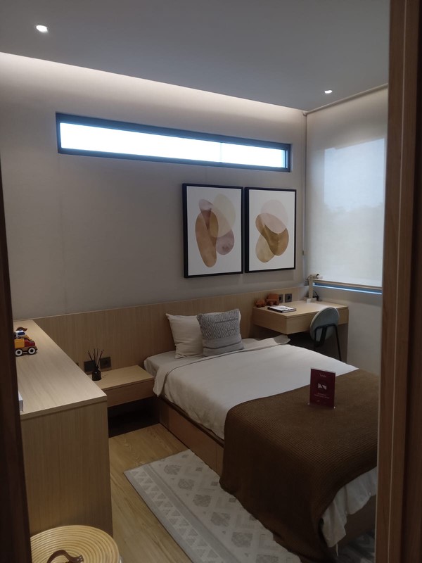 Kota Harapan Indah (KHI) di Bekasi memang dikenal sebagai kawasan mandiri yang sangat luas, dan klaster Hoshi merupakan salah satu pilihan hunian bergaya modern Jepang yang cukup populer di sana.