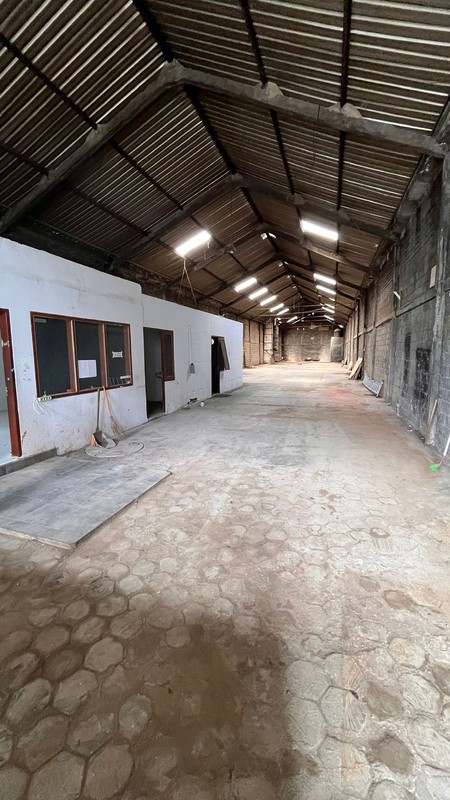 Disewakan Gudang Premium Selangkah ke Terminal Condongcatur, Depok, Sleman.