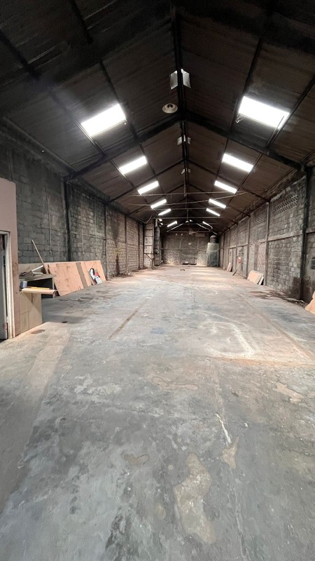 Disewakan Gudang Premium Selangkah ke Terminal Condongcatur, Depok, Sleman.