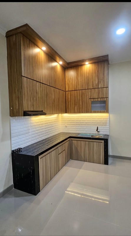 Rumah cantik siap huni di Kota Wisata