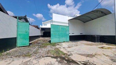 Disewakan Kantor/Gudang di Berbah Sleman Area Luas, Listrik Besar & Akses Mudah