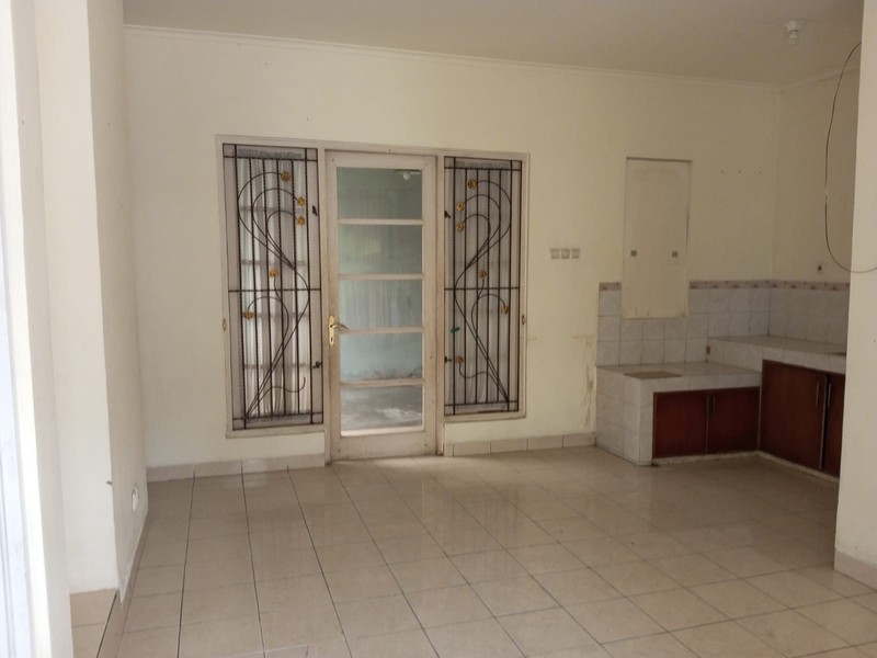 Rumah Murah 2 lantai Kota Wisata