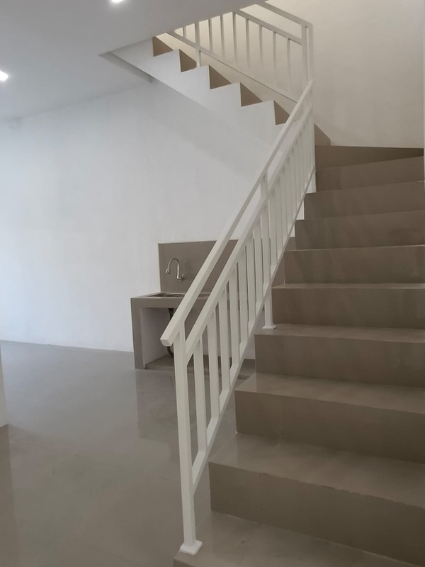 Jual Rumah Baru Karang Klumprik Wiyung Hanya 900 juta