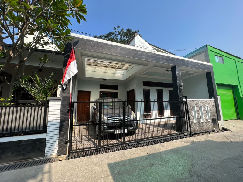 Dijual Rumah Lokasi Di Jl. Laskar Dalam, Pekayon, Bekasi Selatan