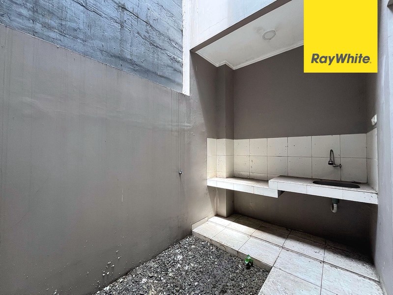 Rumah Hadap Taman di Anabuki Residence Jatiasih Bojongkulur