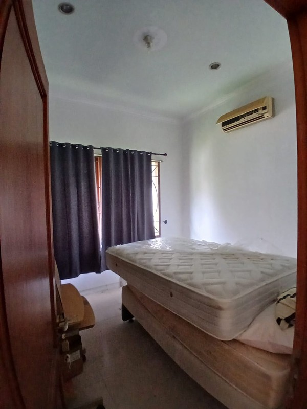 Dijual Rumah Asri Lokasi Strategis Di Palmerah, Jakarta Pusat