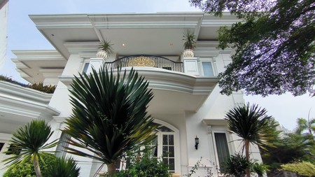Rumah Bagus Mewah Bukit Gading Villa