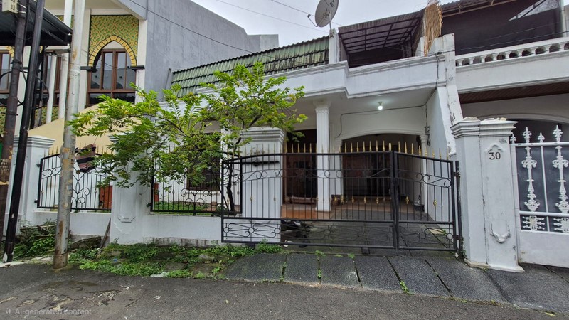 Disewakan Rumah 2 Lantai di Tebet Utara - 5+1 KT, Akses 2 Mobil, One Gate System