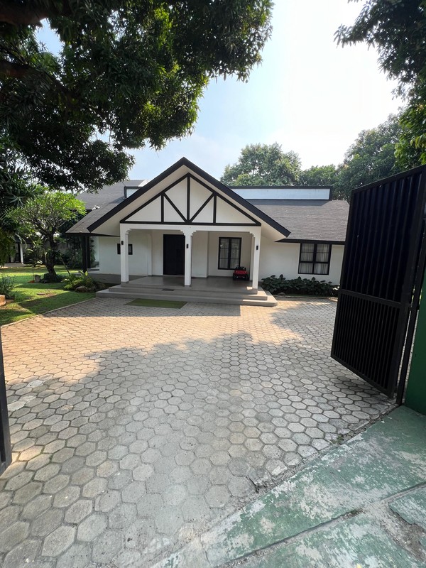 Dijual Rumah Lokasi Strategis Di Pondok Ranji, Ciputat Timur, Kota Tangerang Selatan